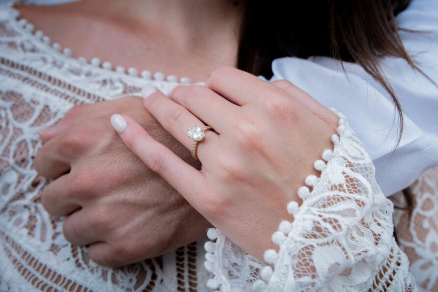 Anelli di Fidanzamento con Diamanti: Quale Scegliere